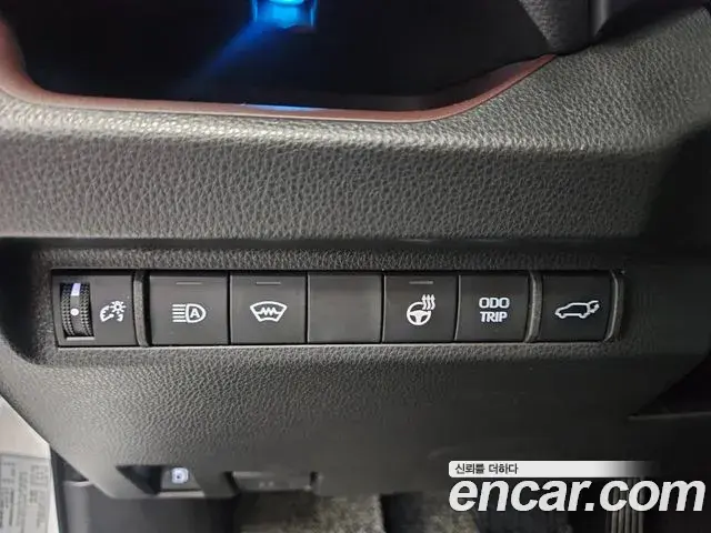 Toyota RAV4 2025 — Photo 13/18