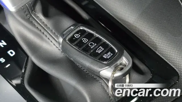 Hyundai The New Avante Hybrid 2023 — ფოტო 31/32