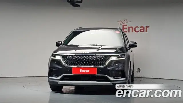 Kia Carnival 2022 — Фото 3/20