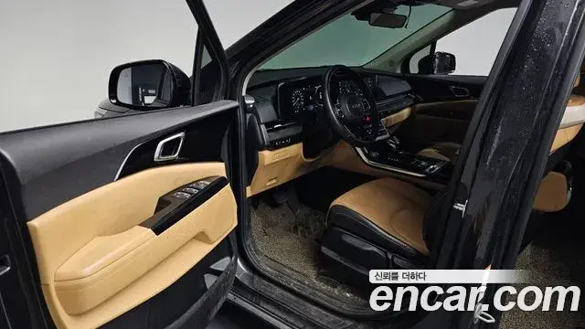 Kia Carnival 2022 — Фото 10/20