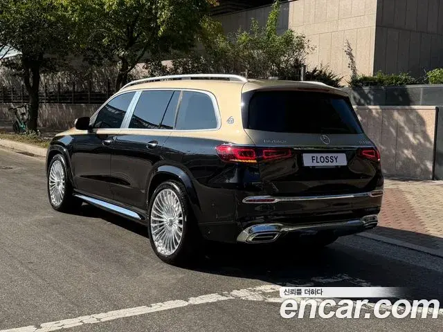 Mercedes-Benz GLS-Class 2023 — Photo 4/20
