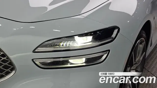 Genesis G70 2022 — ფოტო 18/31