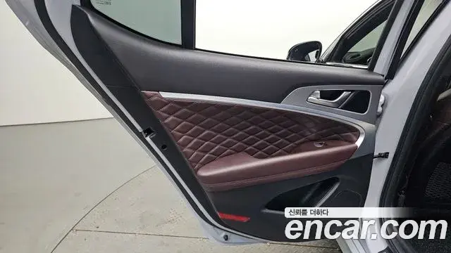 Genesis G70 2022 — ფოტო 22/31