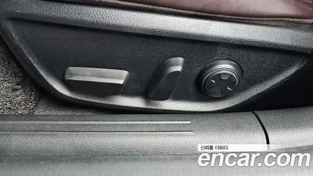 Genesis G70 2022 — ფოტო 25/31