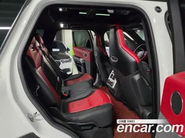 Land Rover Range Rover Sport 2018 — ფოტო 10/19