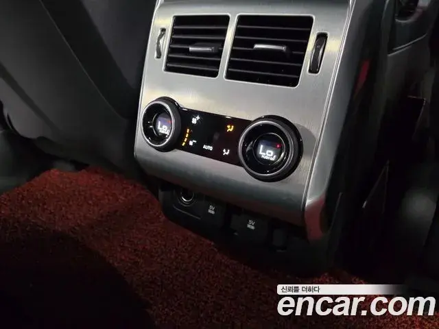 Land Rover Range Rover Sport 2018 — ფოტო 8/19