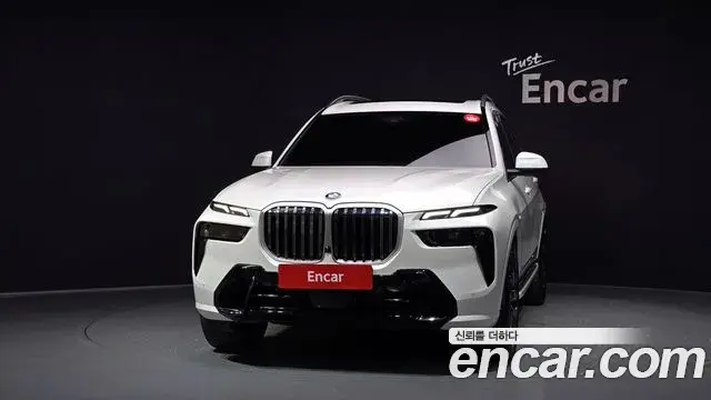 BMW X7 2024 — Фото 3/20
