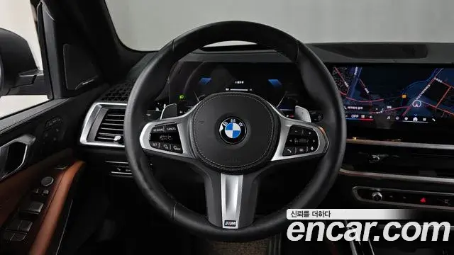 BMW X7 2024 — Фото 13/20