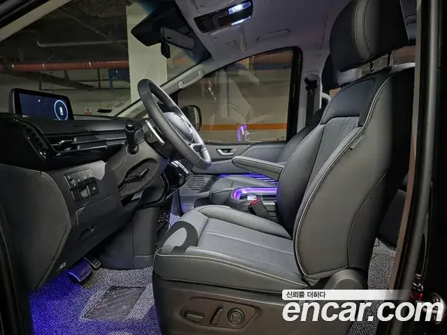 Hyundai Staria 2025 — Şəkil 5/9