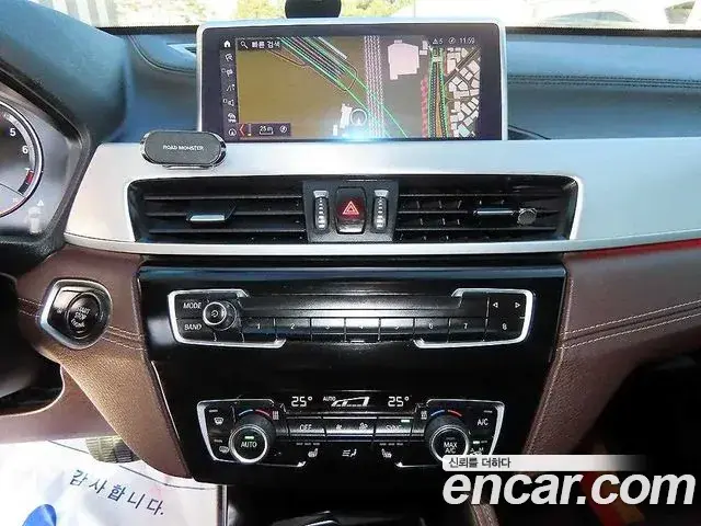 BMW X1 2021 — Фото 12/20