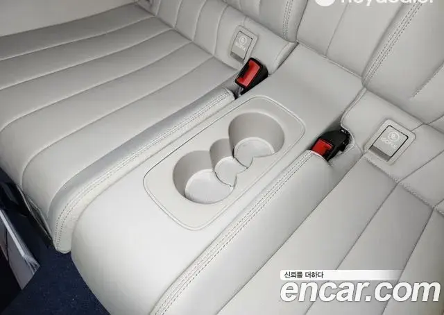 Mercedes-Benz E-Class 2023 — Фото 9/14