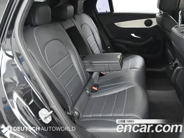 Mercedes-Benz GLC-Class 2018 — Photo 4/20