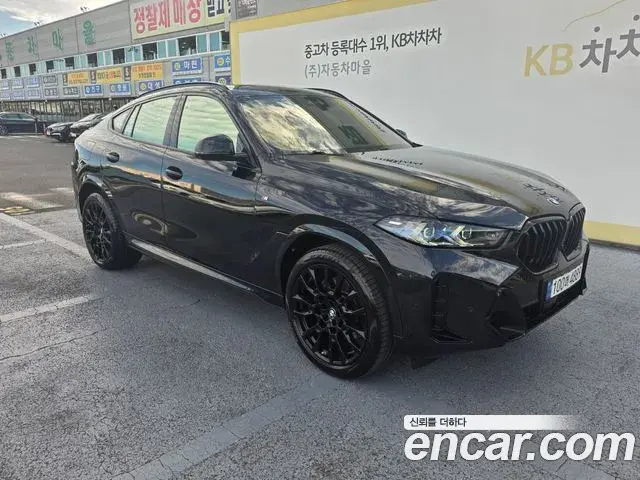 BMW X6 2023 — Фото 1/19