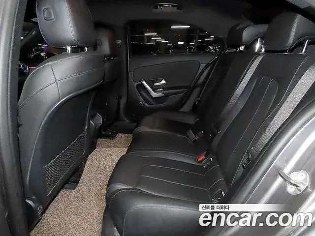 Mercedes-Benz A-Class 2021 — Photo 9/18