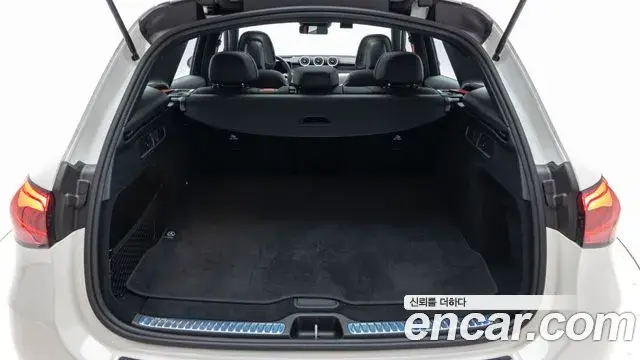 Mercedes-Benz GLC-Class 2025 — Фото 10/20
