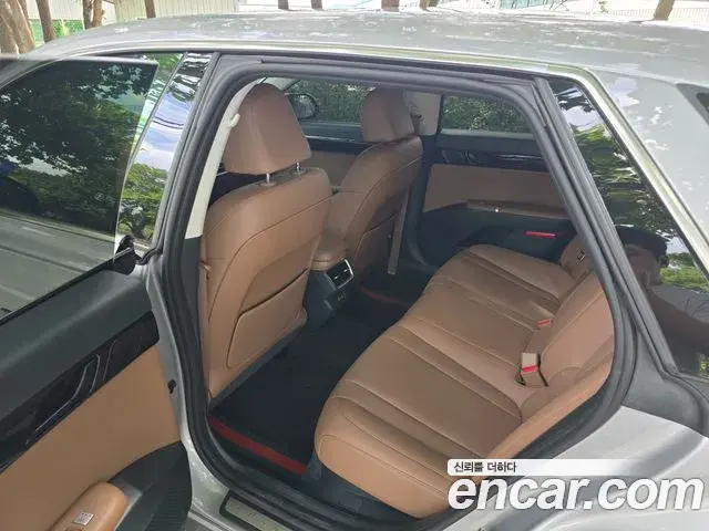 Hyundai Grandeur 2023 — Фото 11/18