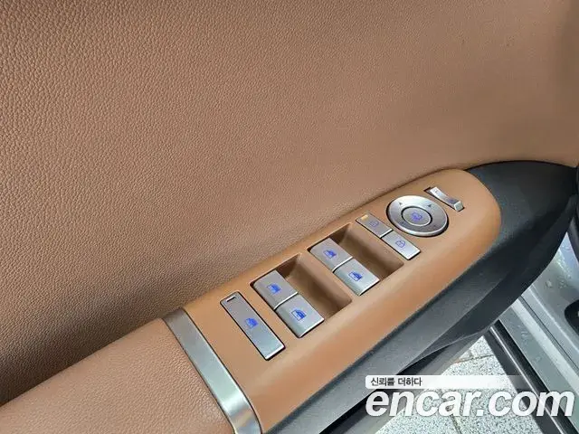 Hyundai Grandeur 2023 — Фото 12/18