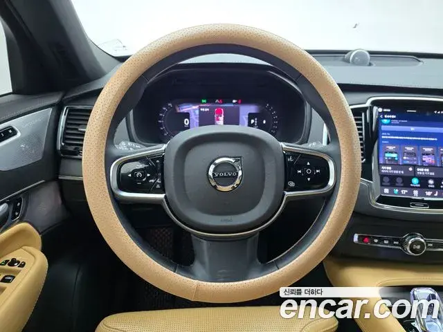 Volvo XC90 2024 — Photo 9/19