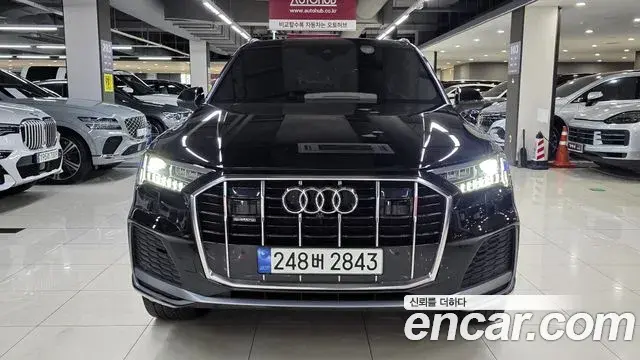 Audi Q7 2023 — Фото 1/19