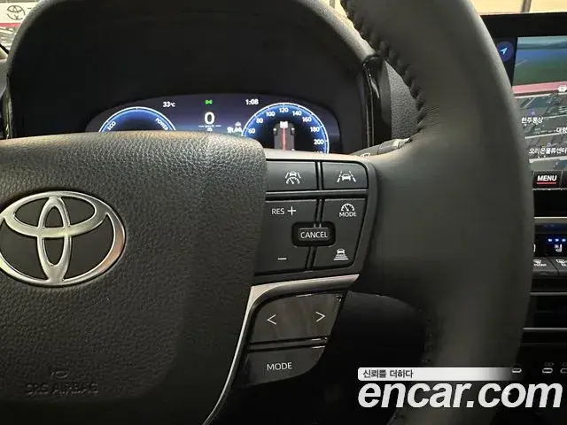 Toyota Camry 2025 — Şəkil 12/19