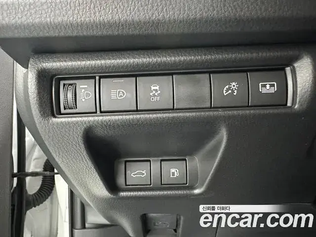 Toyota Camry 2025 — Şəkil 10/19
