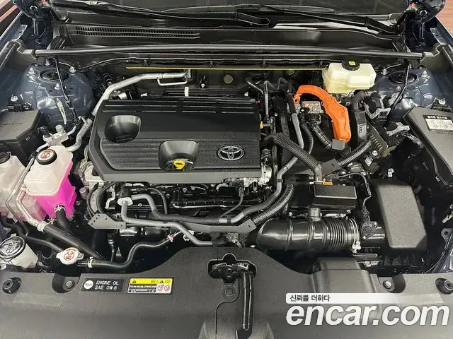 Toyota Crown Crossover 2024 — Photo 12/20