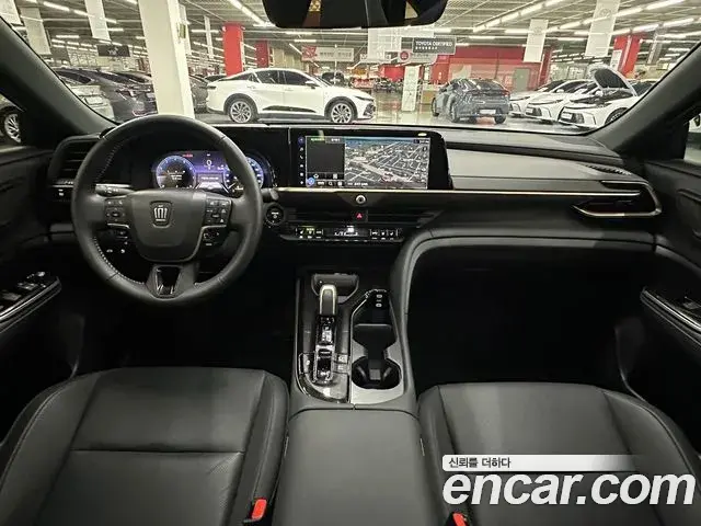Toyota Crown Crossover 2024 — Photo 4/20