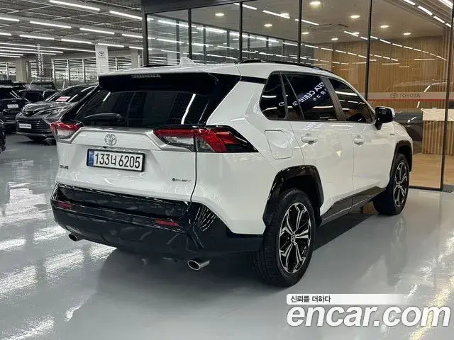 Toyota RAV4 2025 — Photo 18/19