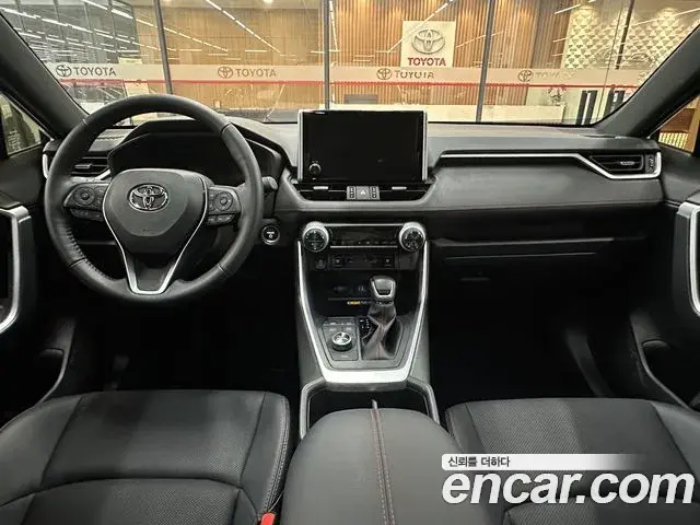 Toyota RAV4 2025 — Photo 5/19