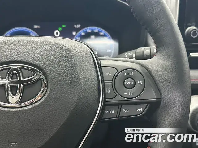 Toyota RAV4 2025 — Photo 12/19