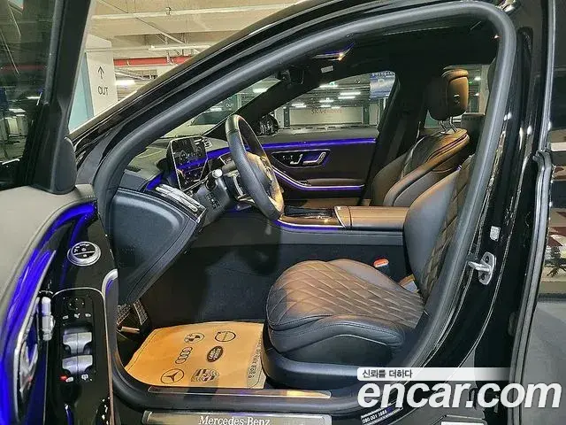Mercedes-Benz S-Class 2024 — Photo 17/20