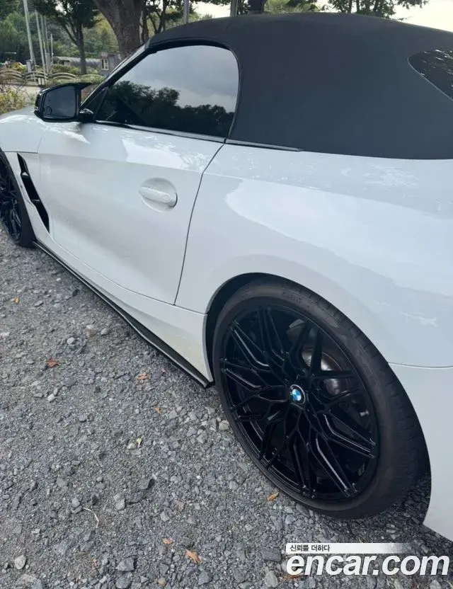 BMW Z4 2021 — Фото 10/14