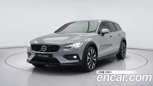 Volvo V60 Cross Country 2024 — Photo 6/20