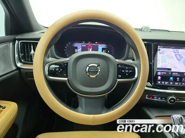 Volvo V60 Cross Country 2024 — Photo 19/20