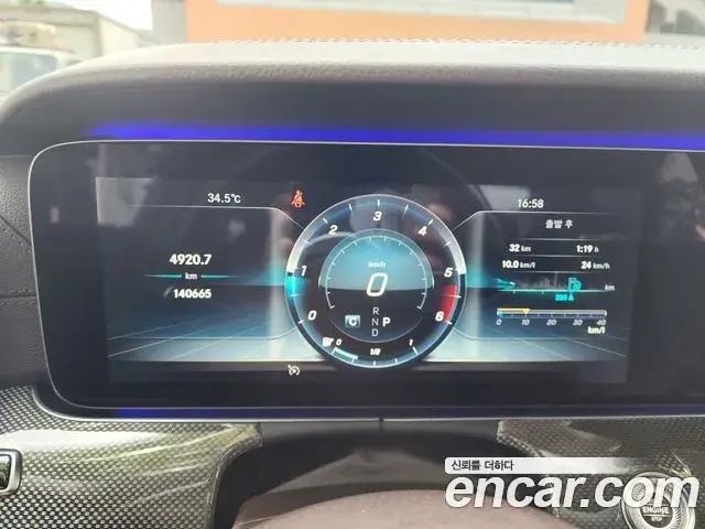 Mercedes-Benz CLS-Class 2019 — Photo 14/20