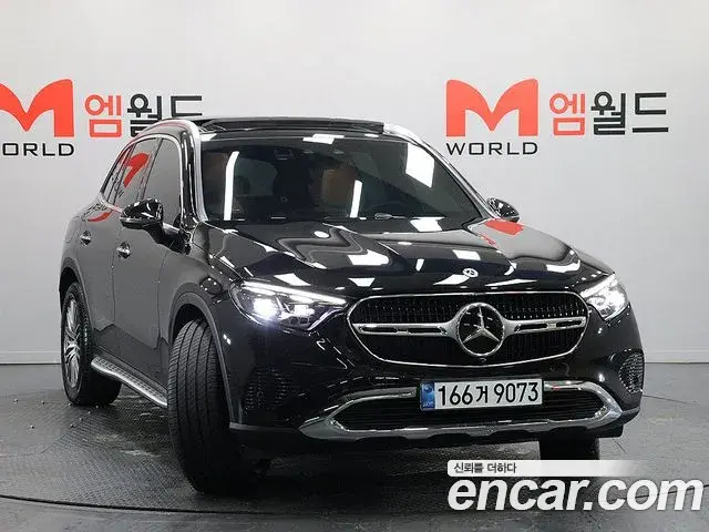 Mercedes-Benz GLC-Class 2025 — Photo 18/20