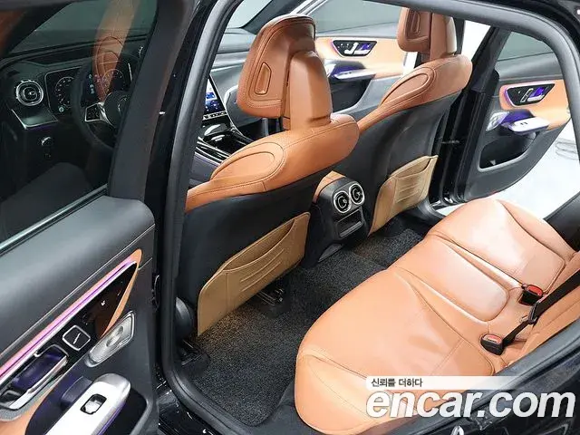 Mercedes-Benz GLC-Class 2025 — Photo 14/20