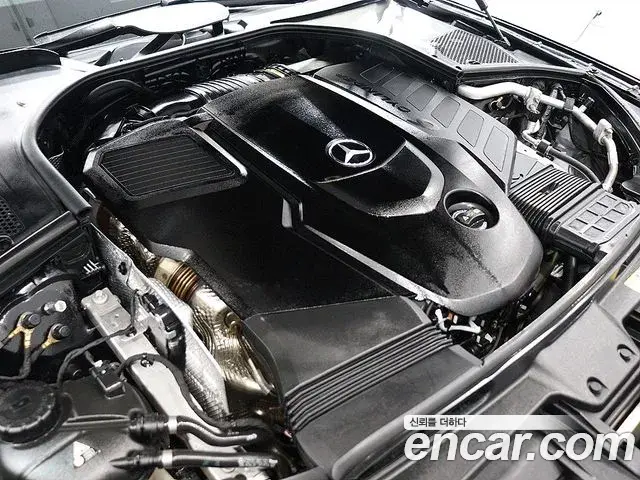 Mercedes-Benz S-Class 2023 — Photo 4/20