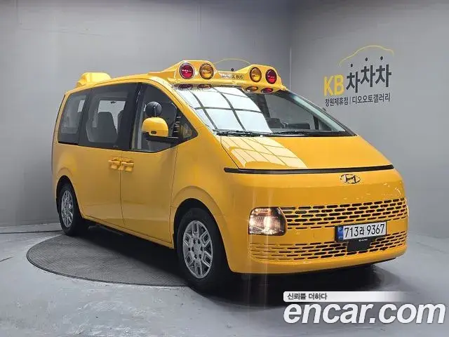 Hyundai Staria 2022 — Фото 20/20