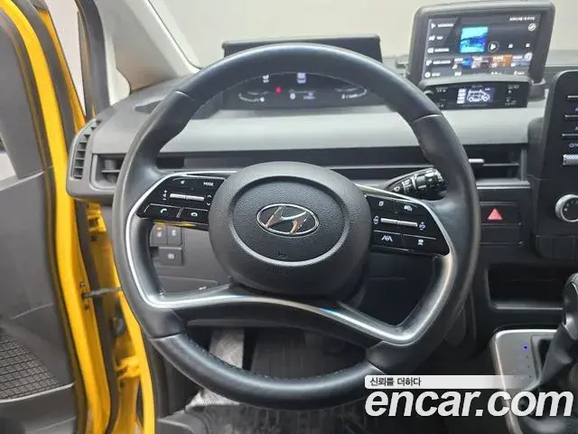 Hyundai Staria 2022 — Фото 10/20