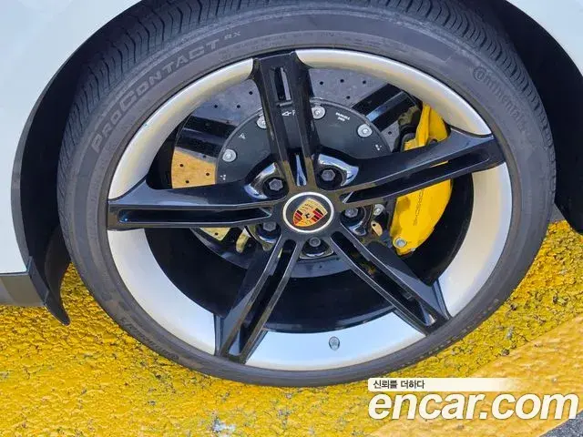 Porsche Taycan 2021 — Şəkil 4/18