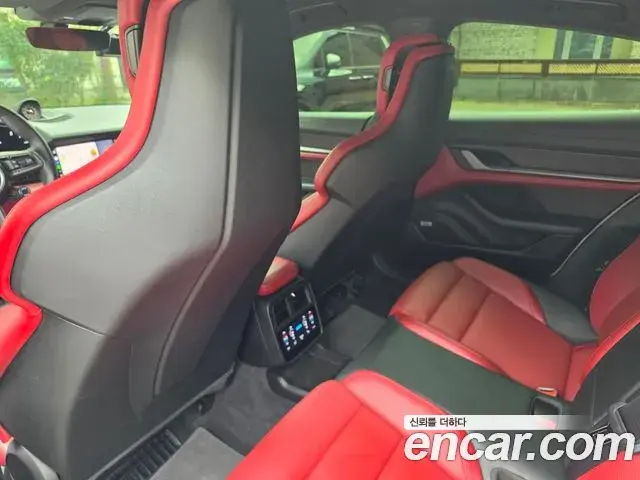 Porsche Taycan 2021 — Şəkil 14/18