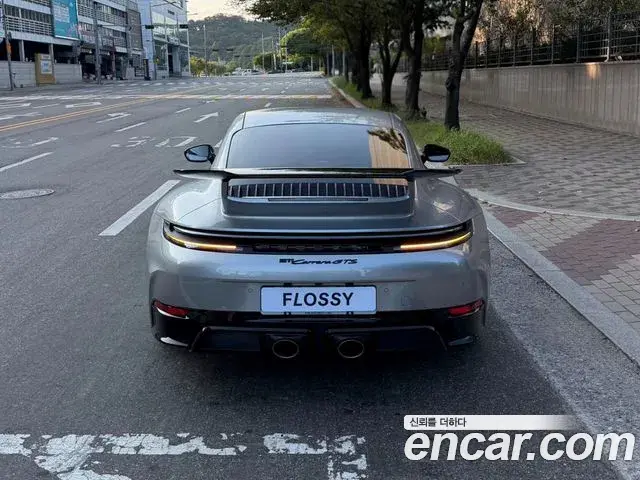 Porsche 911 2025 — Photo 1/20