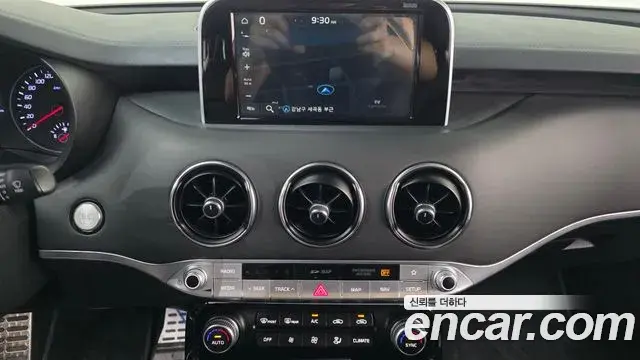 Kia Stinger 2018 — Photo 31/35