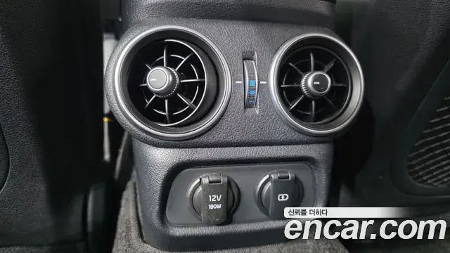 Kia Stinger 2018 — Photo 3/35