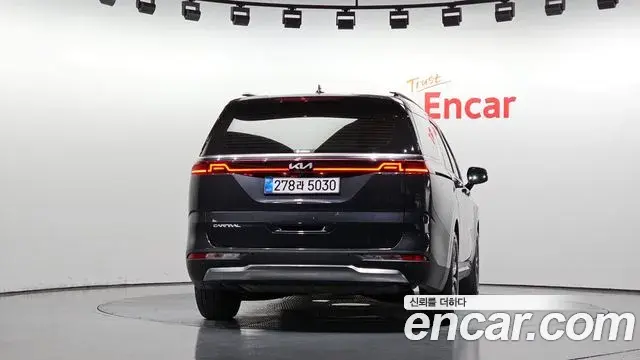 Kia Carnival 2022 — Фото 3/20