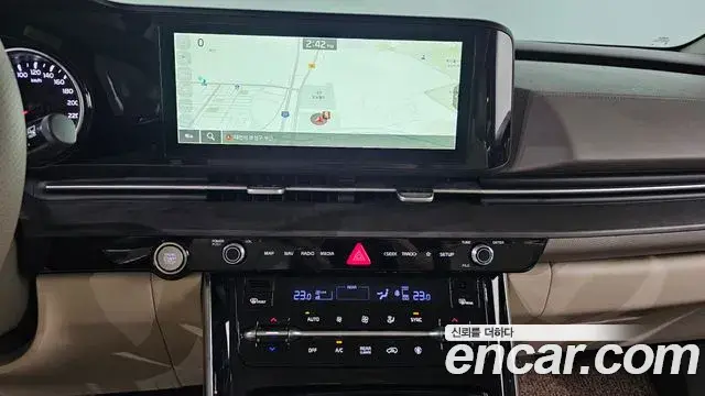 Kia Carnival 2022 — Фото 12/20