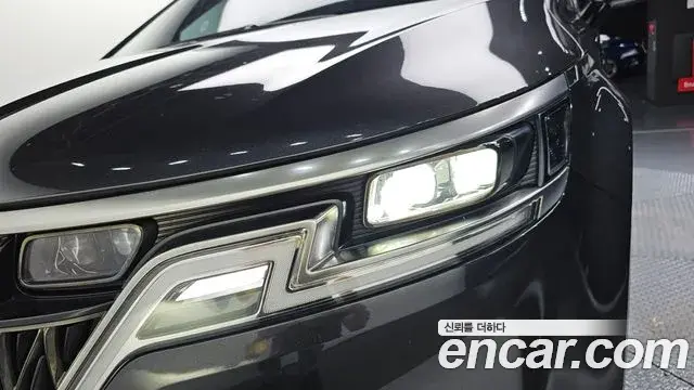 Kia Carnival 2022 — Photo 4/30