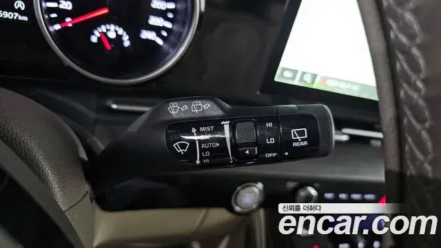 Kia Carnival 2022 — Photo 25/30