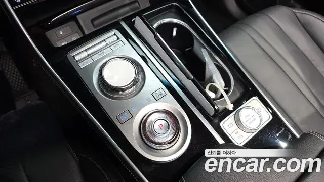 Genesis GV80 2023 — Şəkil 23/35